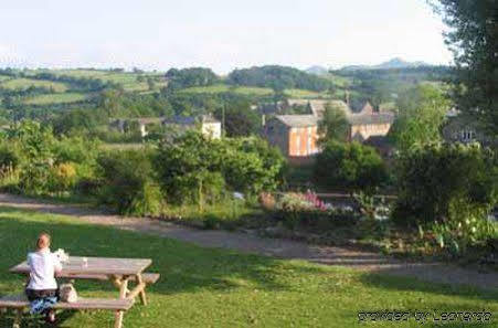 The Castle Of Brecon Hotel, Brecon, Powys Buitenkant foto